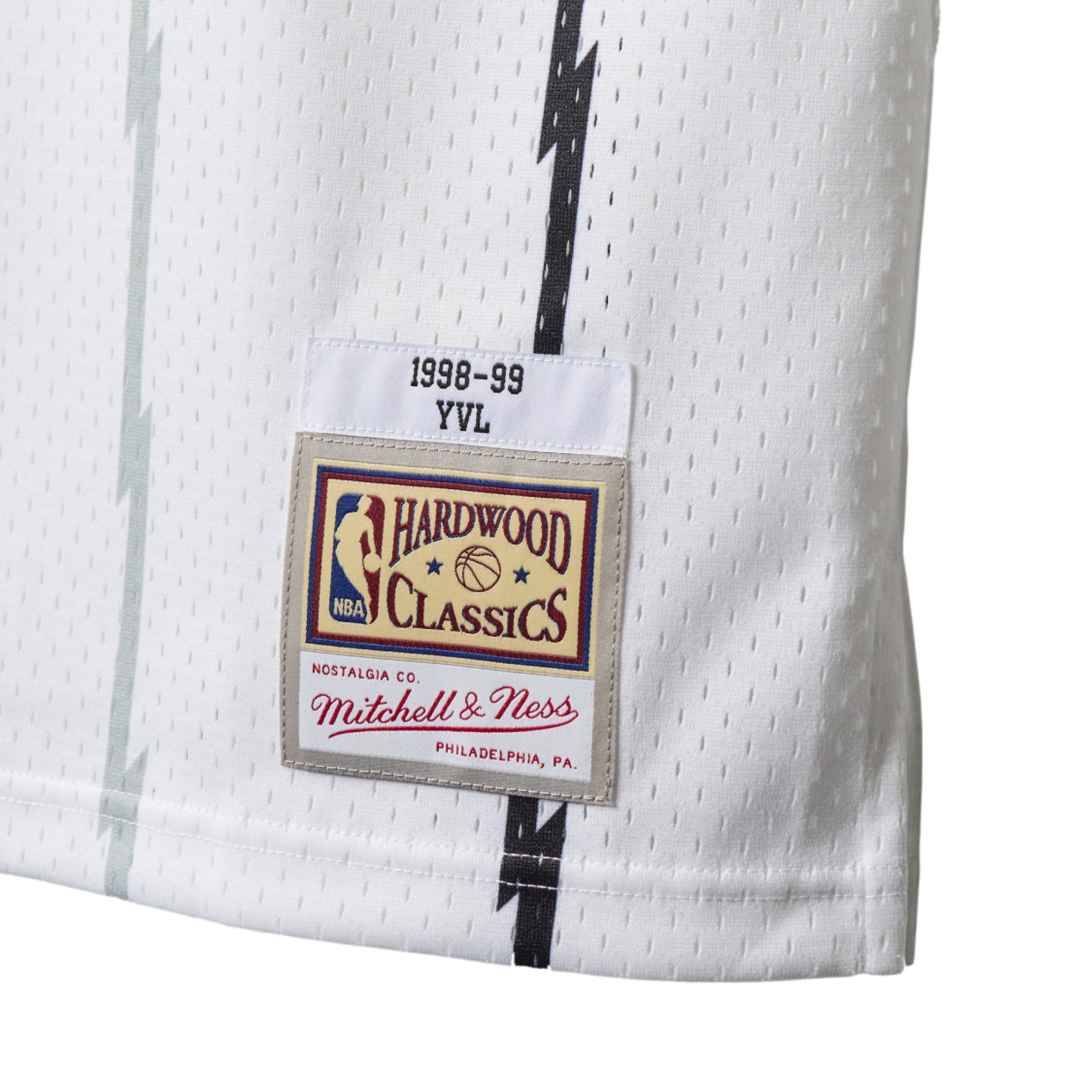 NBA PLAYBOI CARTI X M&N JERSEY TORONTO RAPTORS 1998 (WHITE)